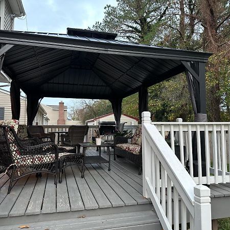 Cheerful 3-Bedroom 3Bath With Fire Pit And Patio ハンプトン エクステリア 写真