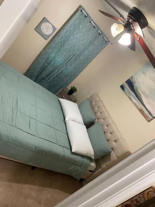 Cheerful 3-Bedroom 3Bath With Fire Pit And Patio ハンプトン エクステリア 写真