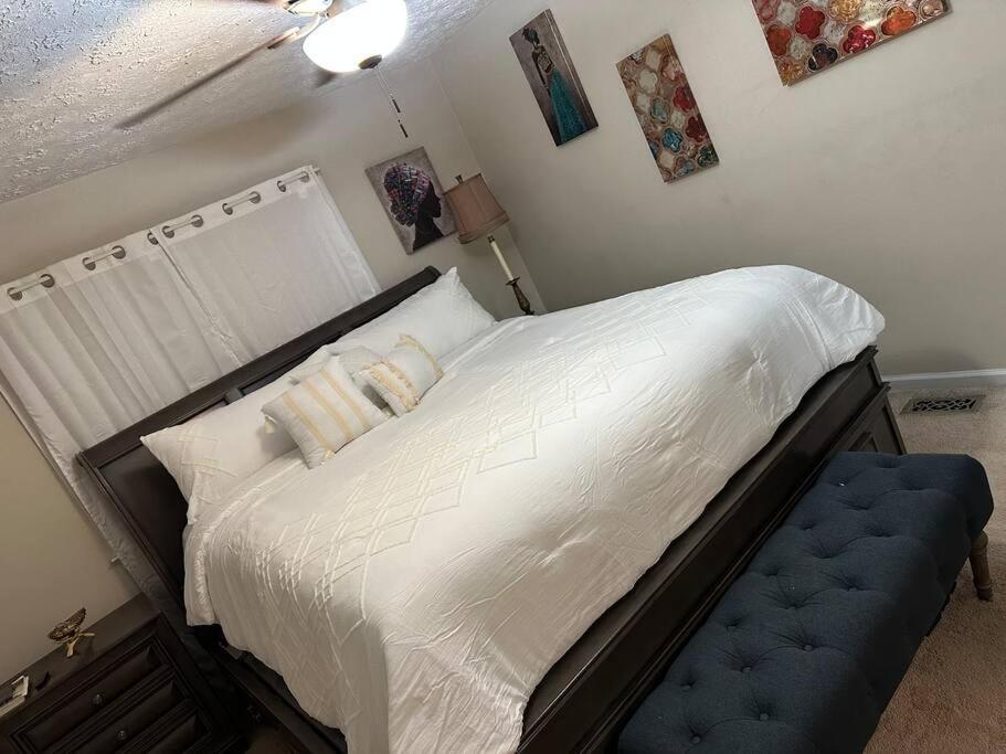Cheerful 3-Bedroom 3Bath With Fire Pit And Patio ハンプトン エクステリア 写真