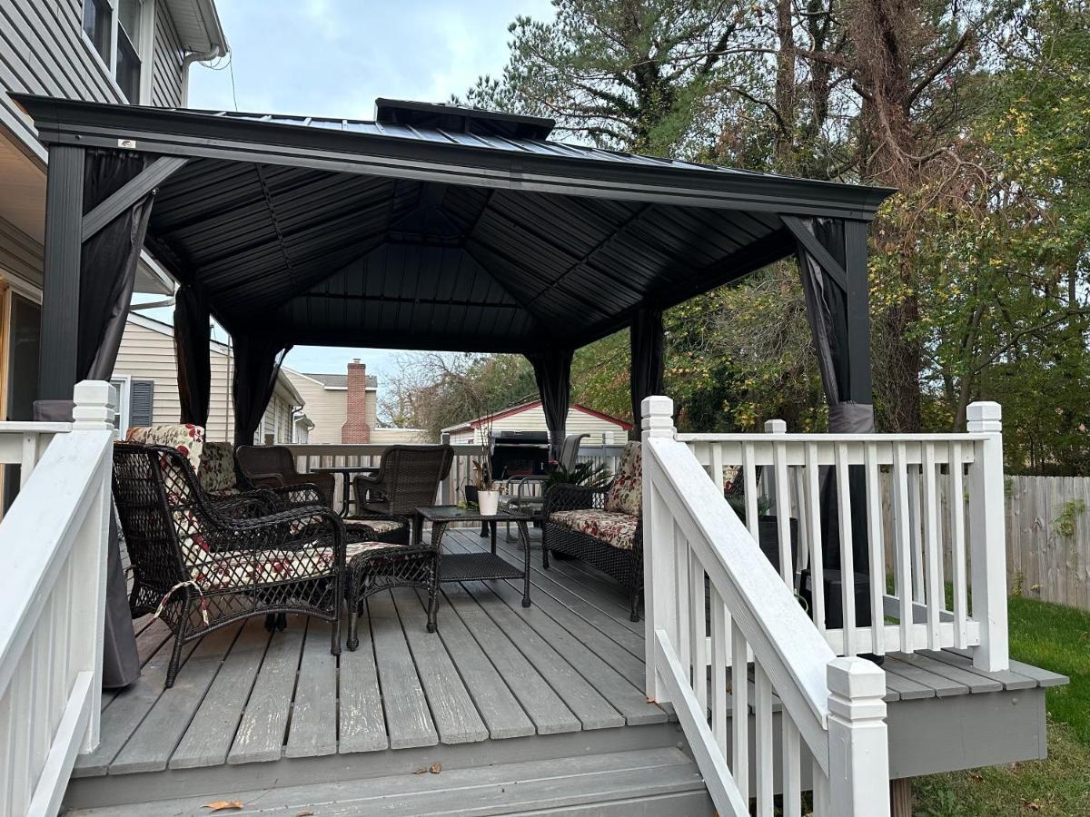 Cheerful 3-Bedroom 3Bath With Fire Pit And Patio ハンプトン エクステリア 写真