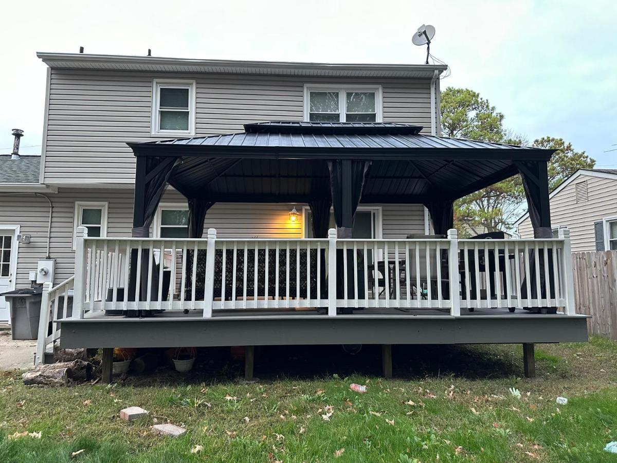 Cheerful 3-Bedroom 3Bath With Fire Pit And Patio ハンプトン エクステリア 写真